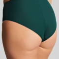 Personne portant la culotte taille haute verte « Culotte haute illuminate » de dos. Mode Grande taille