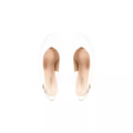 Les Sandales à talons pieds larges LEA de Gabylou, en blanc, présentent un bout pointu et un design slingback, présentés de dessus sur fond blanc. Mode Grande taille