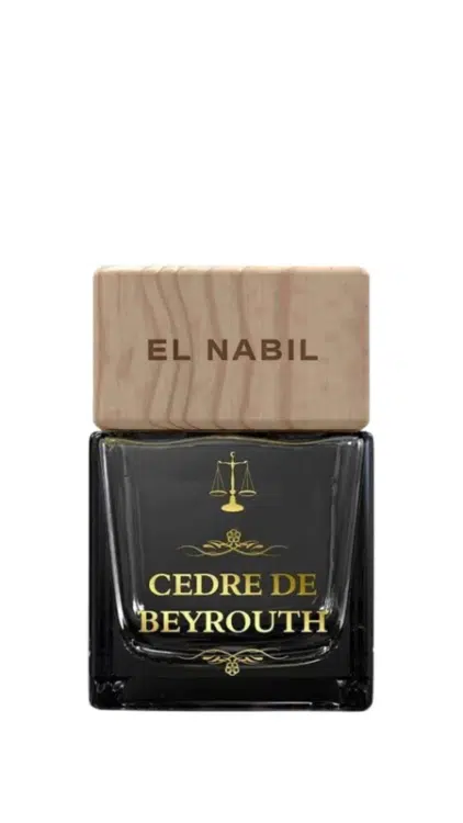 Un flacon de Parfum de toilette Cèdre de Beyrouh El Nabil avec un bouchon en bois est présenté sur un fond blanc. Mode Grande taille