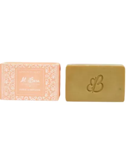 Deux tablettes de Savon d'Alep Parfumé 100g Fleur d'Oranger - Al Bara : l'une emballée dans un papier rose à motifs, l'autre déballée avec un motif en relief. Mode Grande taille
