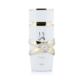 Un flacon de parfum blanc et doré de 100 ml étiqueté « Parfum Yara moi - Lattafa » présente une écriture arabe et d'élégants accents dorés. Mode Grande taille