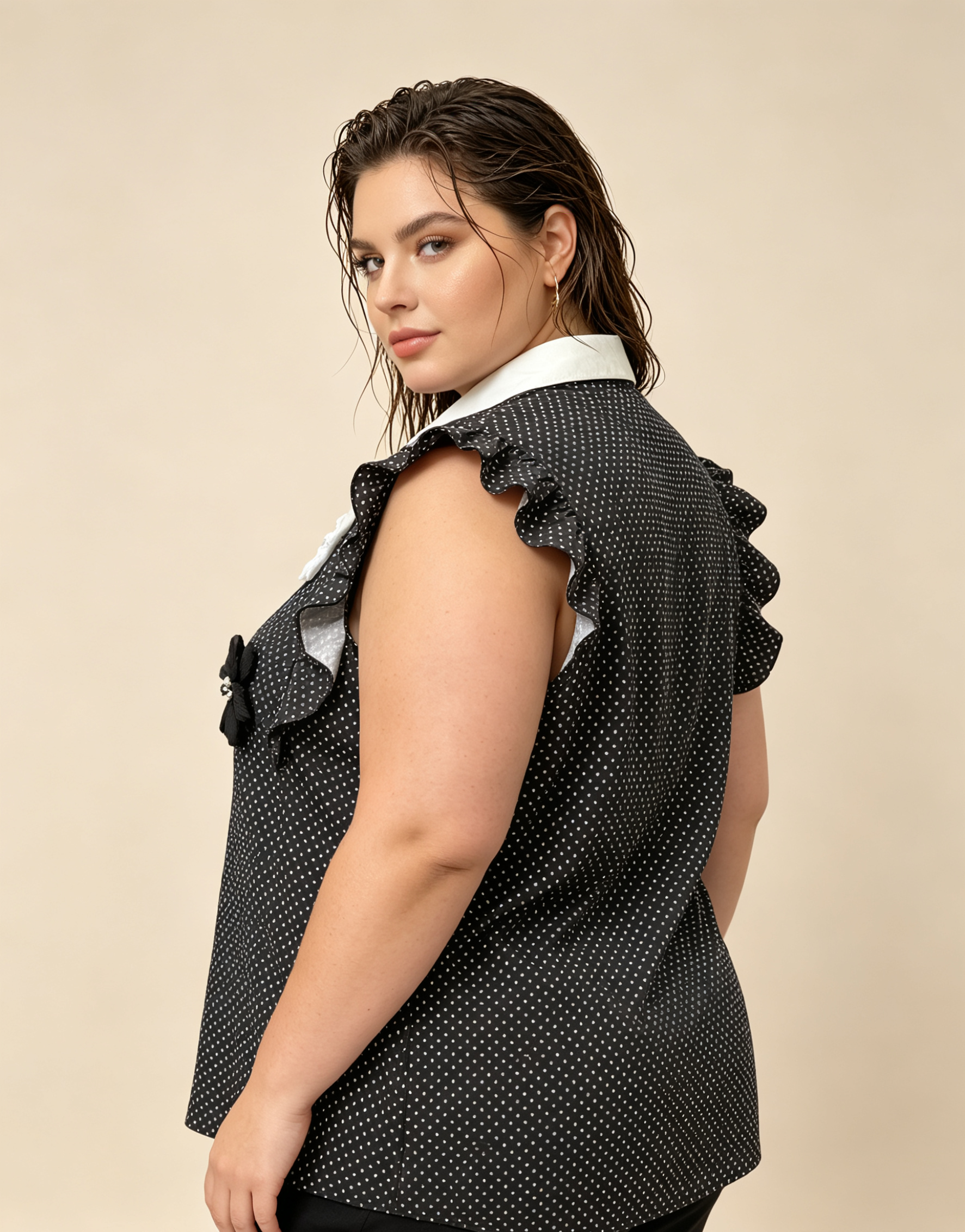 Chemisier pois avec manches volants grande taille – Fashion Curvy Shop