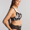 Culotte haute grande taille Bliss de Sculptresse noir à imprimé floral flou
